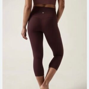Athletea Cabernet colored Salutation Stash pocket II capris.